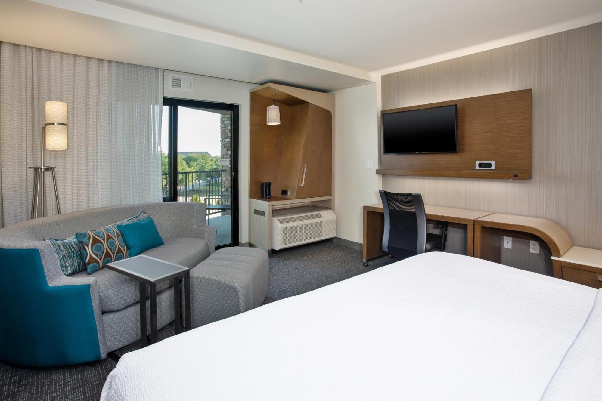 Courtyard By Marriott Dallas Flower Mound Exterior photo